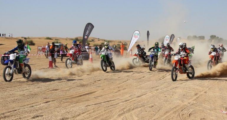 المشاركة الإماراتية في البطولة الصحراوية في ارتفاع